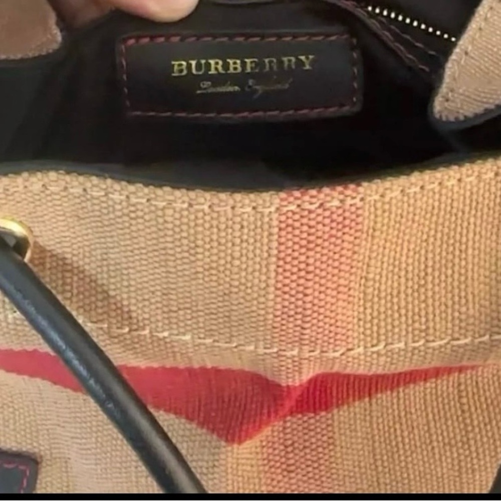 Burberry rucksack - Picture 7 of 8